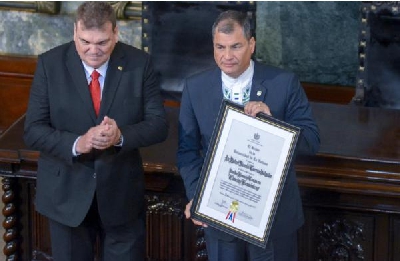 Rafael Correa awards Silveroc Mines with Export in 2008